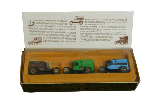 Vintage Corgi Transport of the 30's Set X 3 Ford Model T Vans Die-Cast Cars 1986